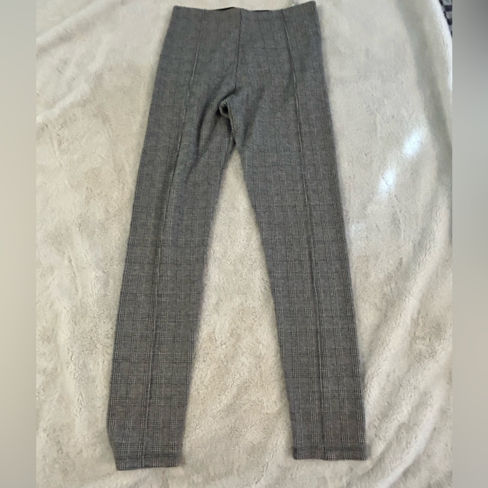 Zara basic leggings. Black and white plaid. Size M.